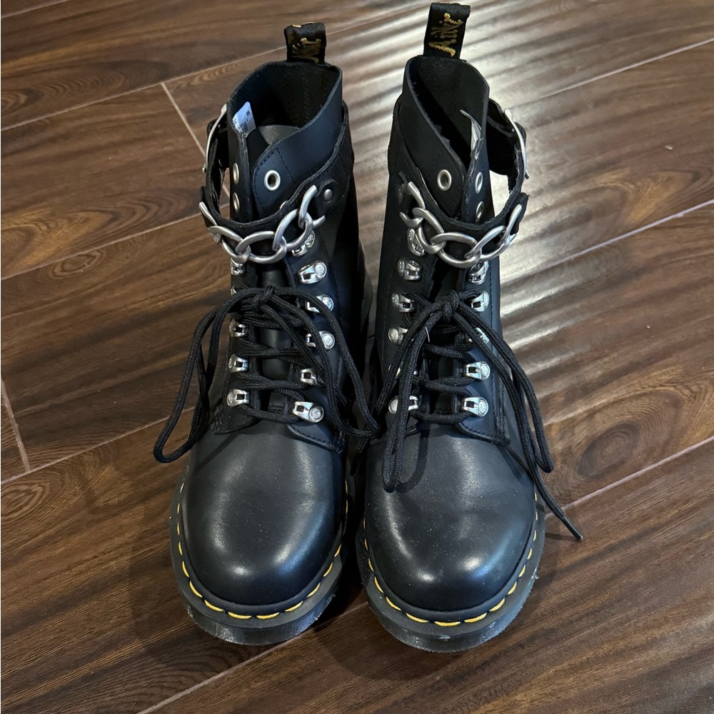 Dr Martens Black Leather Women's Boots Size US 7